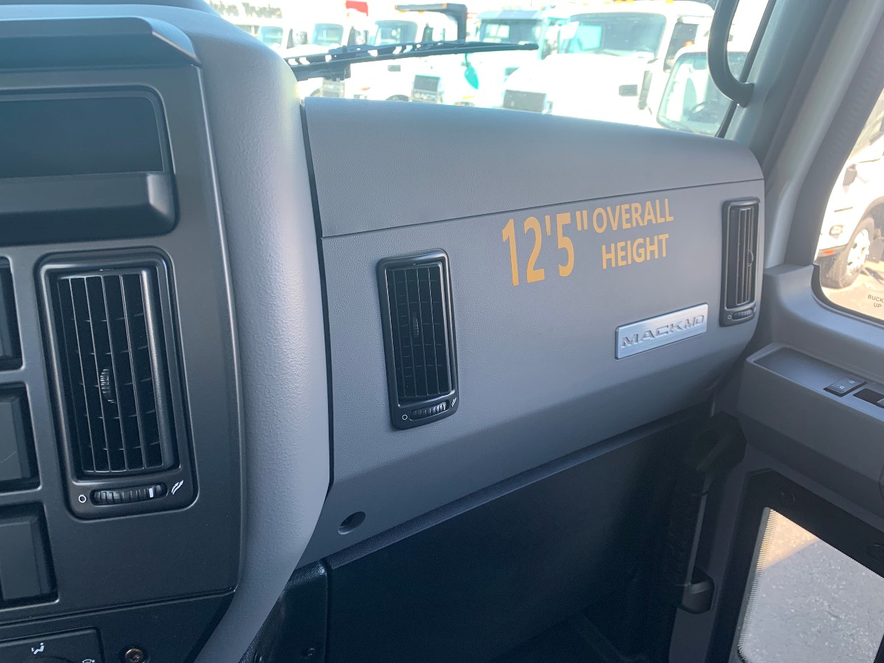 2025 Mack - image 6