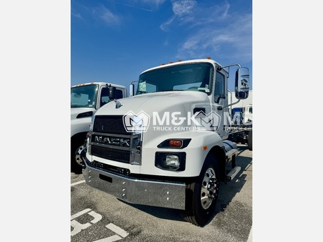 2026-mack-md-md6-274-wb-cab-chassis-truck #318364