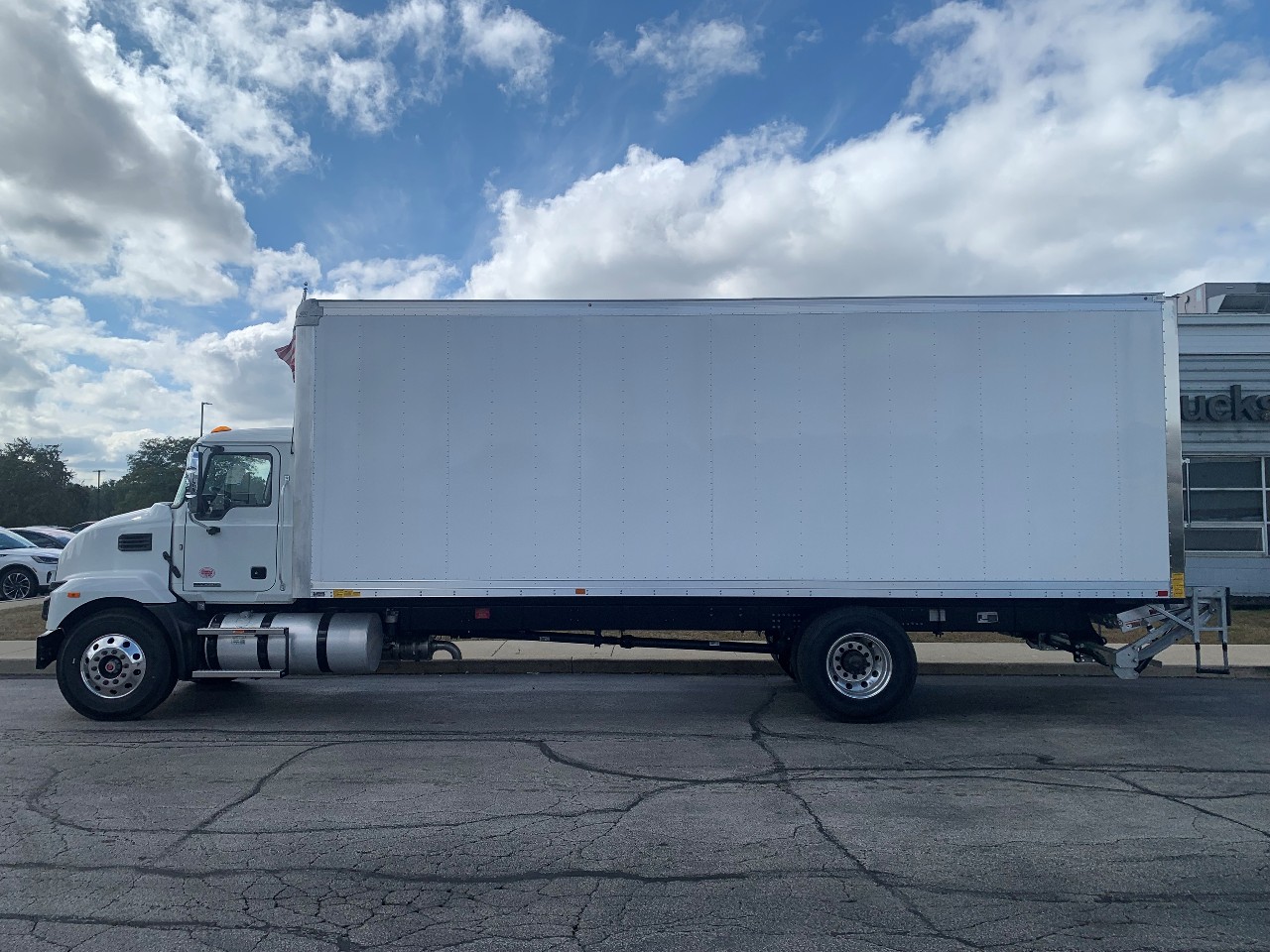 2025 Mack - image 10