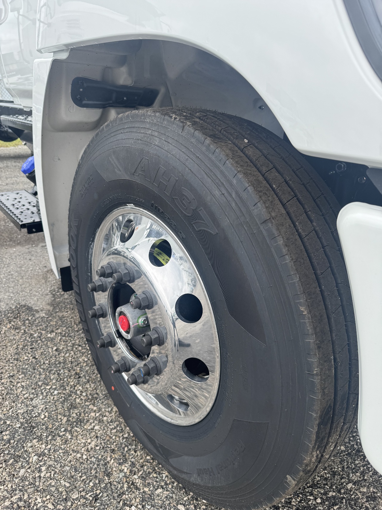 2026 Hino - image 17