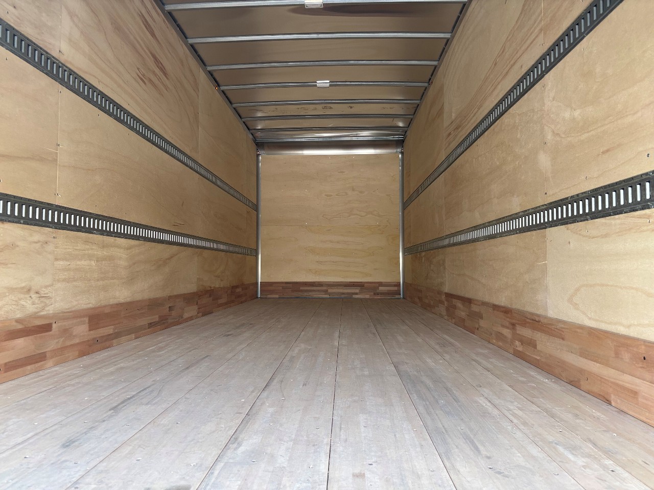 2026 Hino - image 10