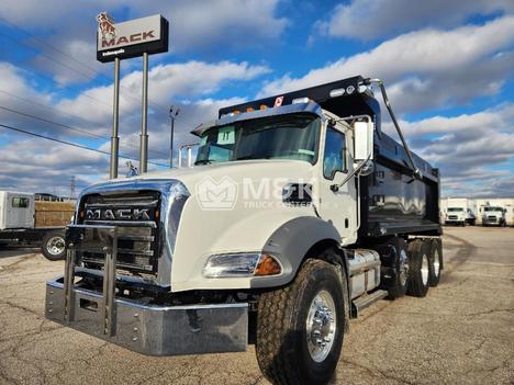 mack-gr64b-dump-truck #319509
