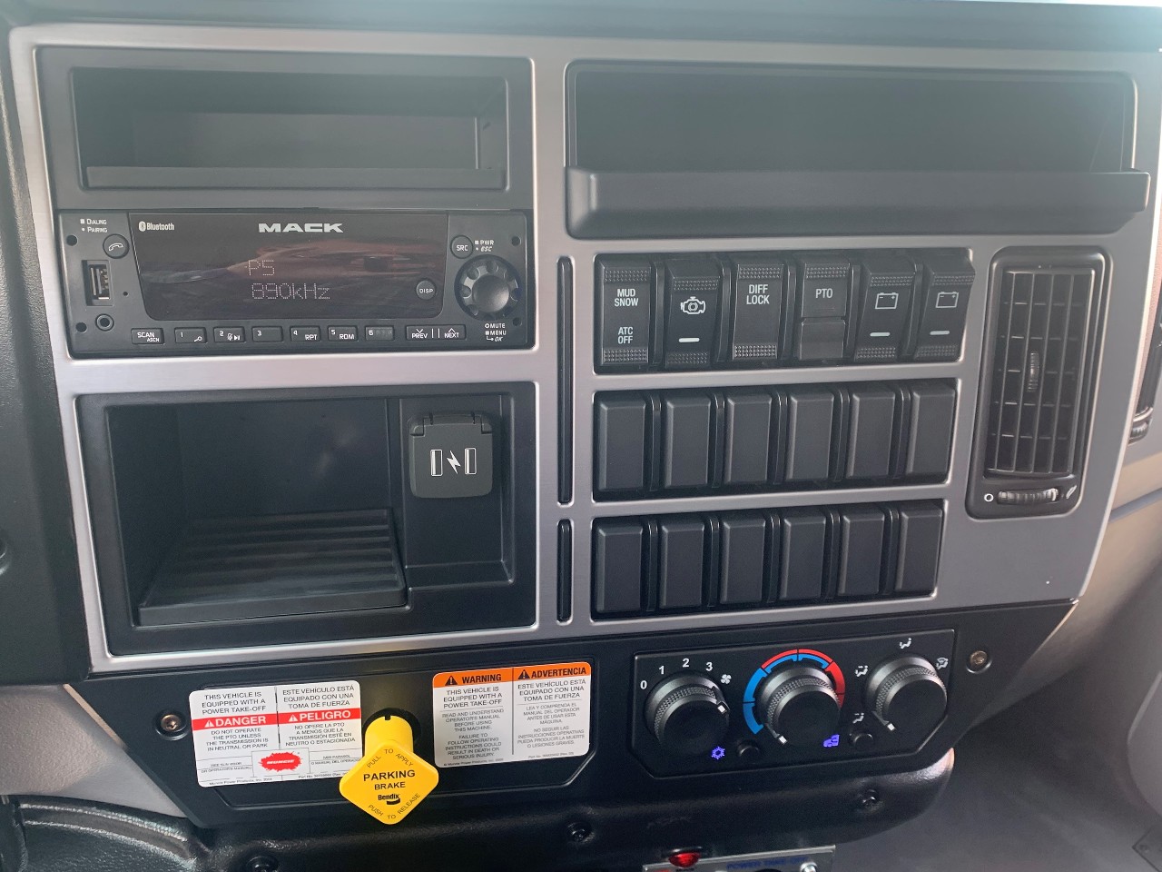 2026 Mack - image 19