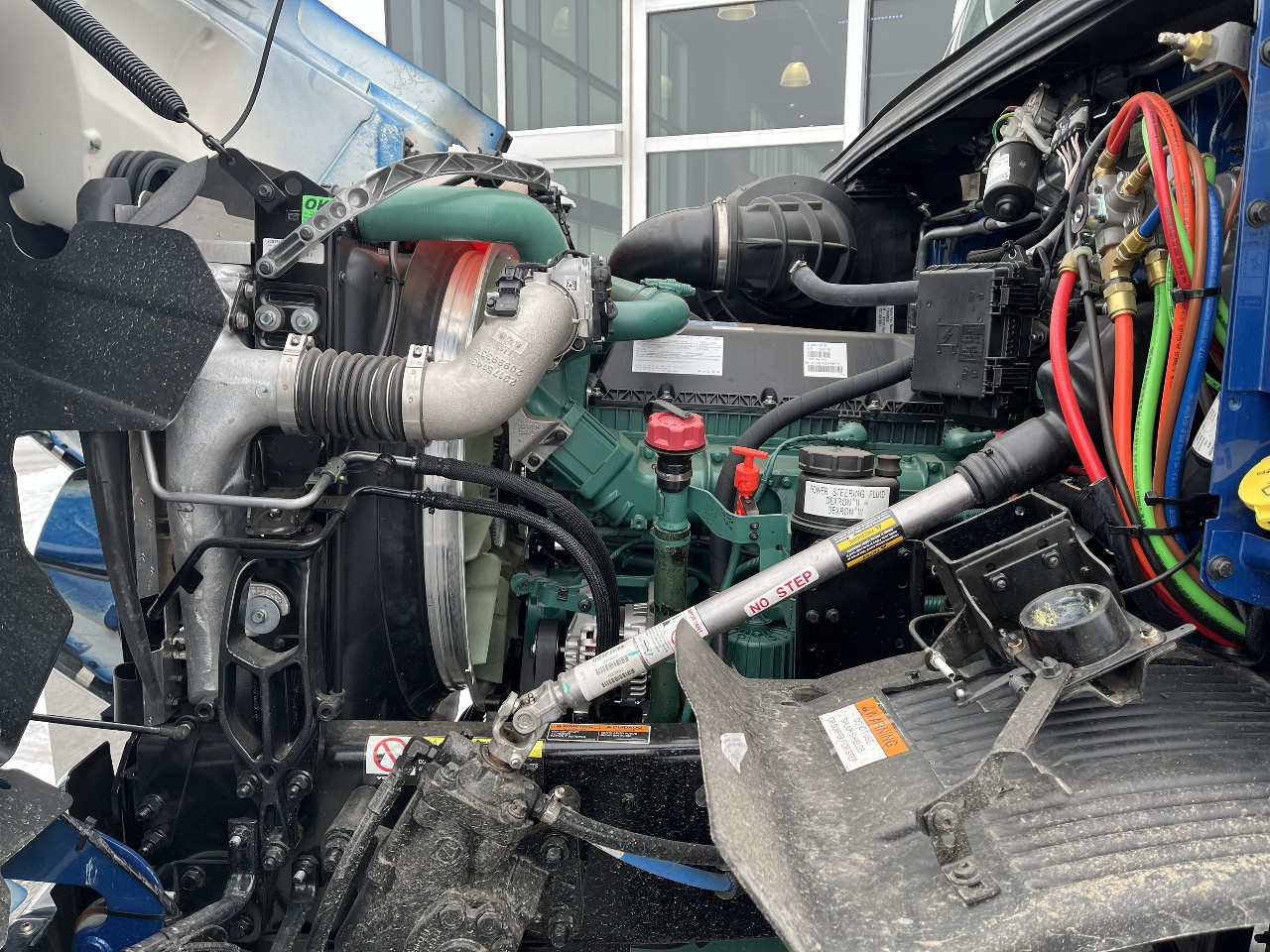 2026 Volvo - image 16