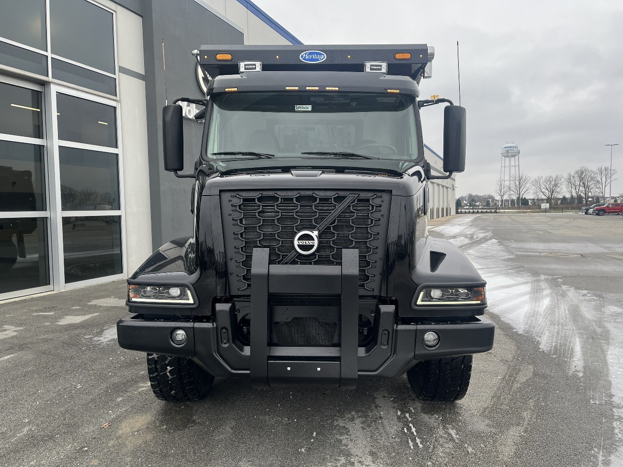 2026 Volvo - image 2