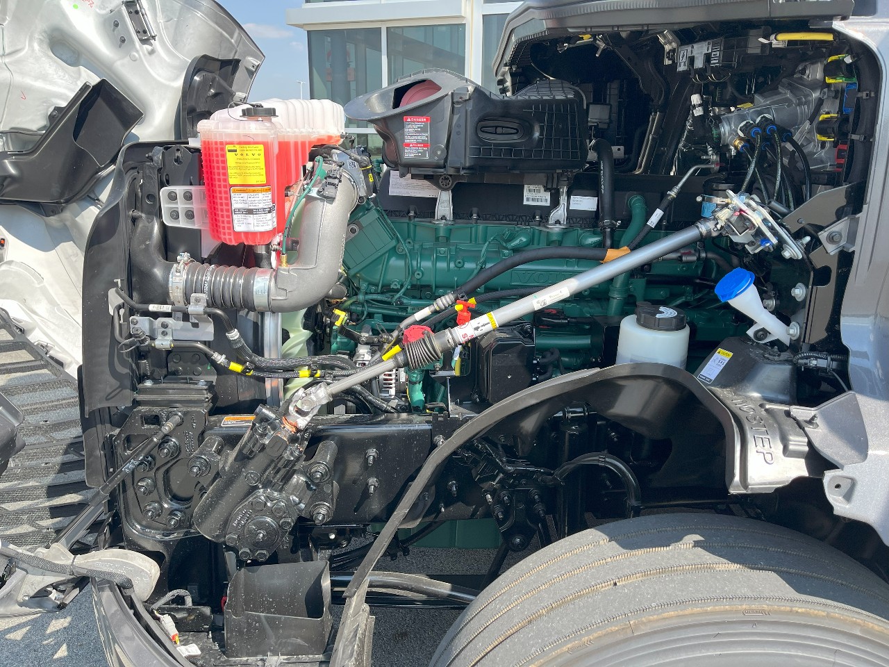 2026 Volvo - image 17