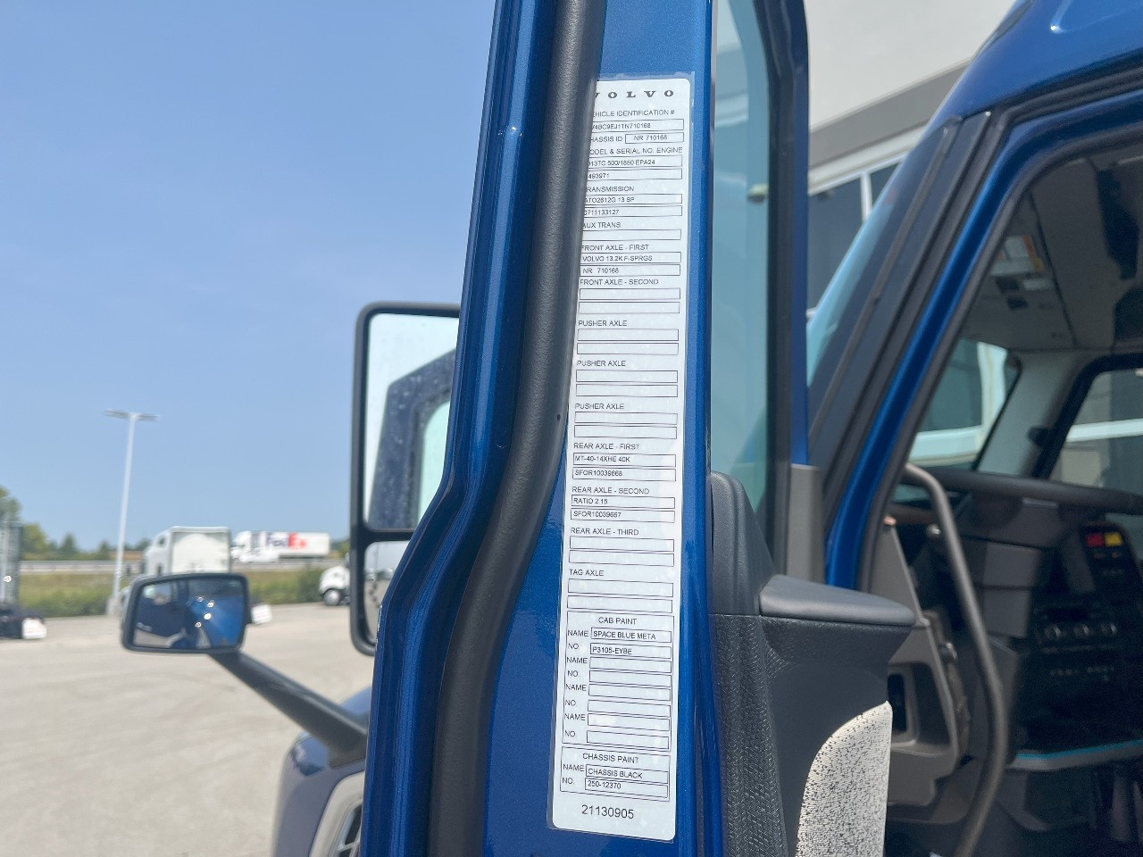 2026 Volvo - image 10