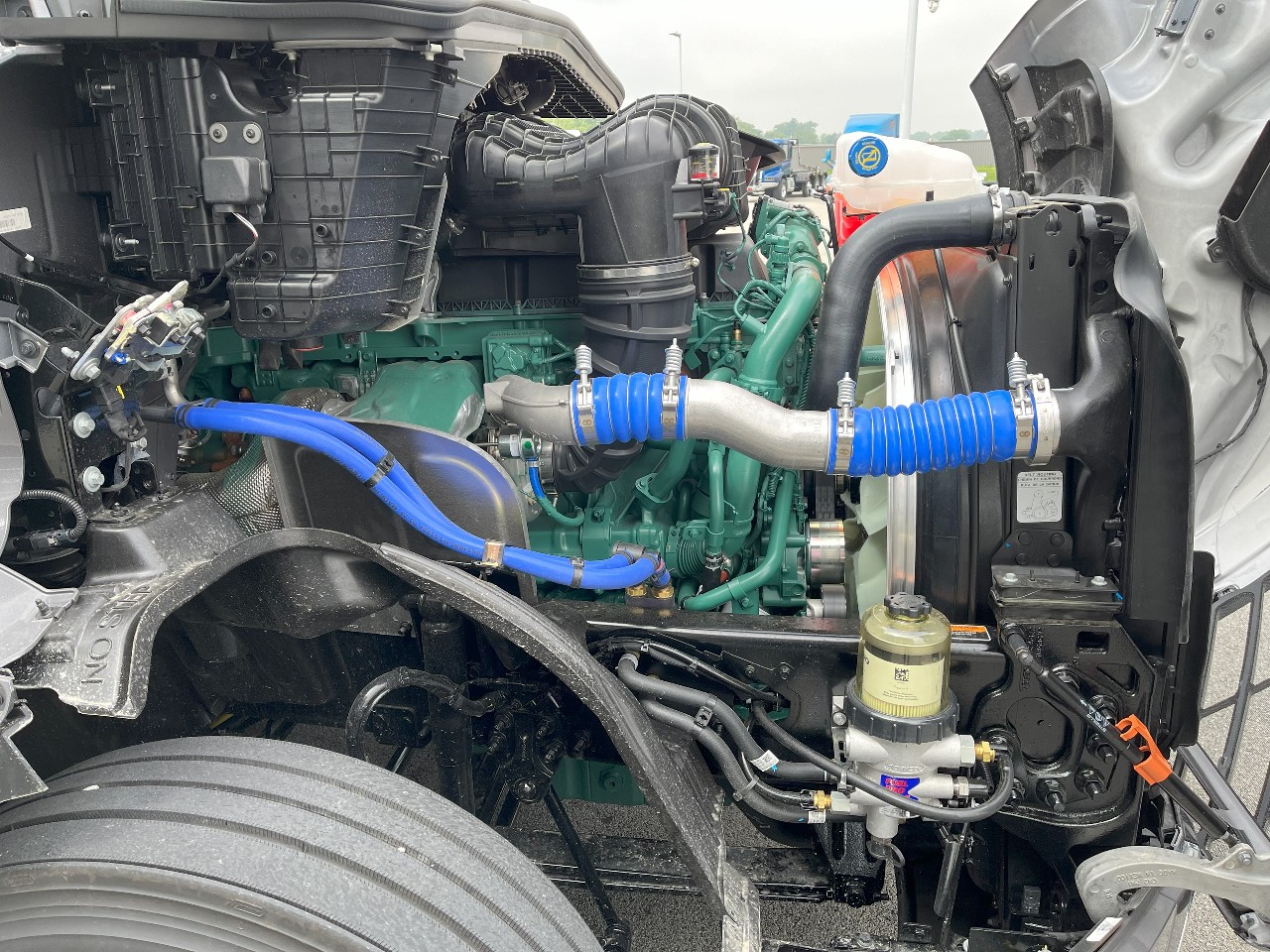 2026 Volvo - image 18