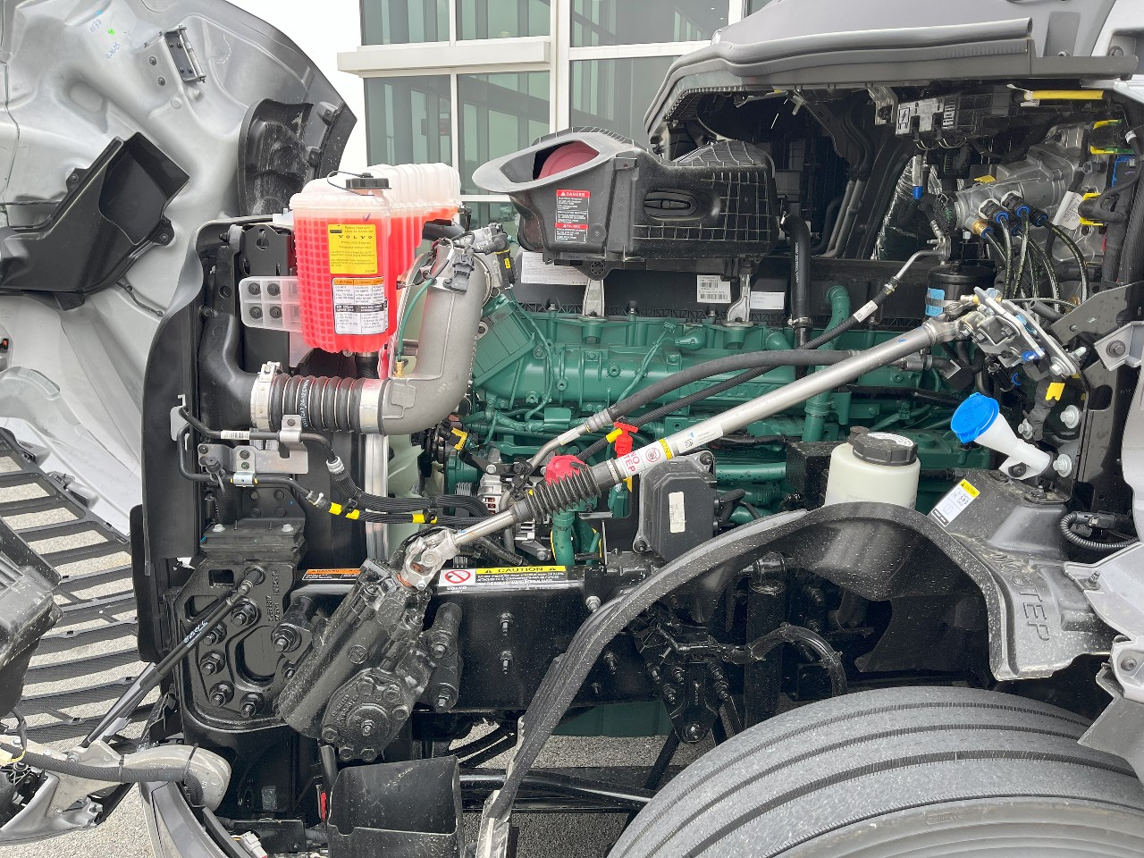 2026 Volvo - image 19