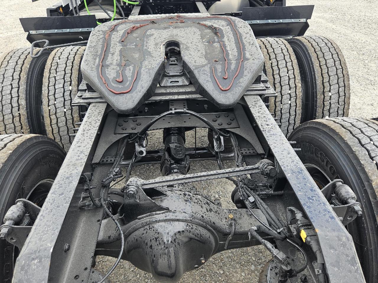 2026 Volvo - image 8