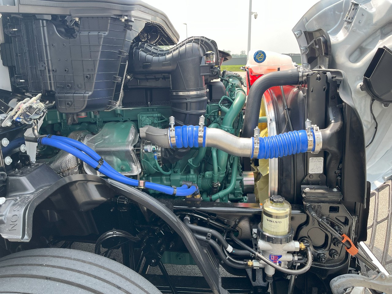 2026 Volvo - image 18