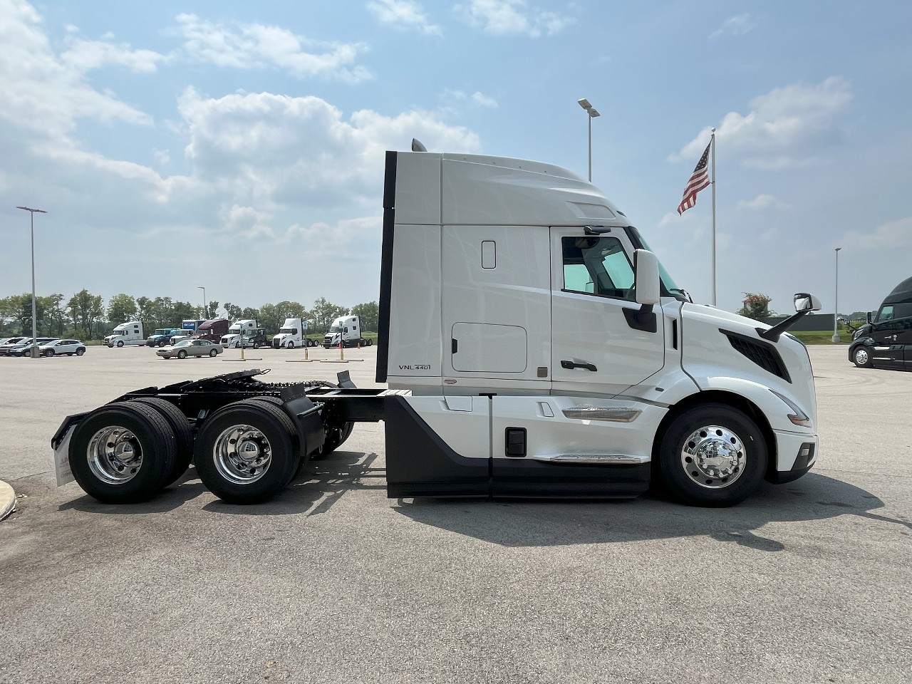 2026 Volvo - image 4