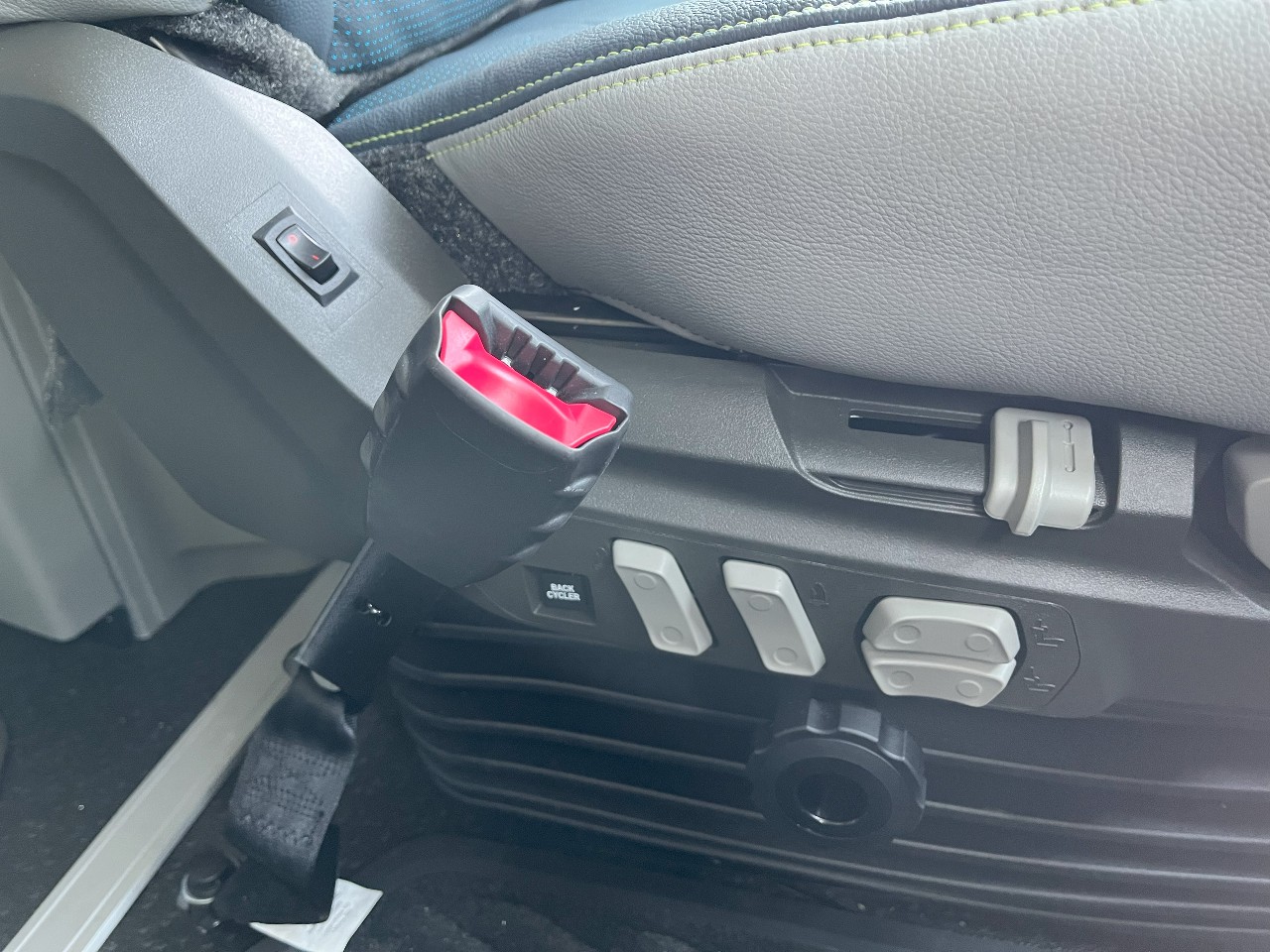 2026 Volvo - image 14