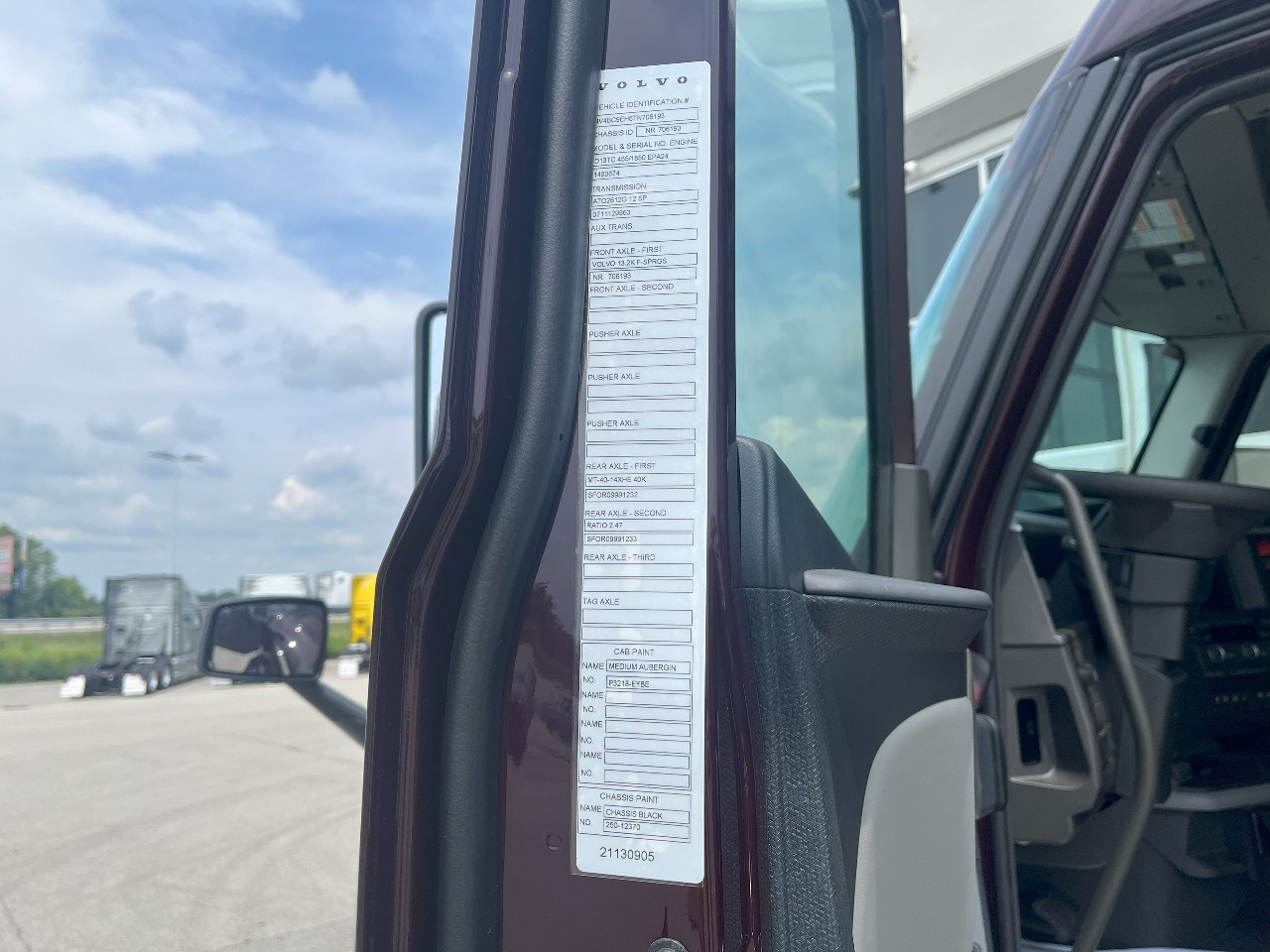 2026 Volvo - image 10