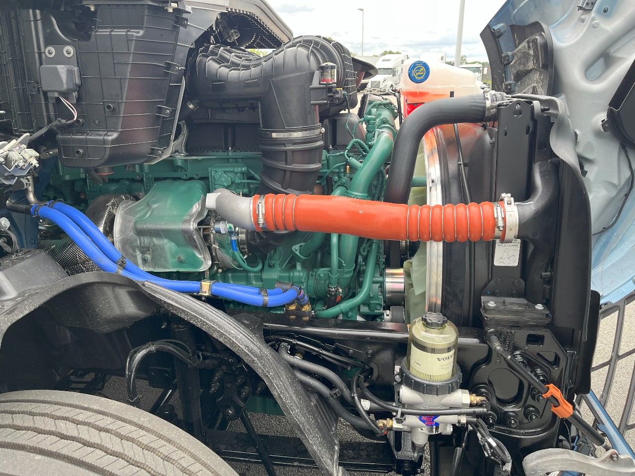 2026 Volvo - image 18