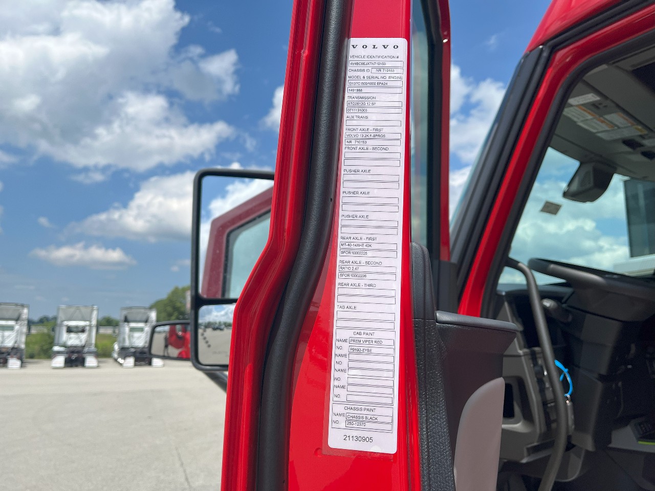 2026 Volvo - image 10