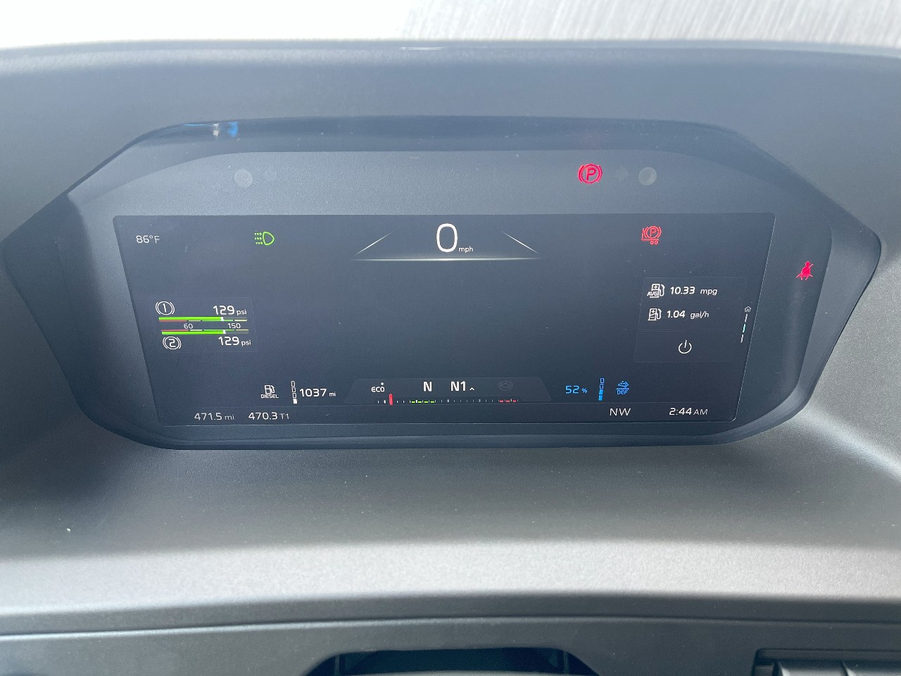 2026 Volvo - image 11