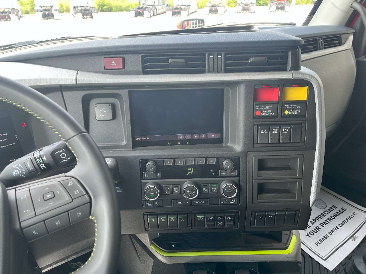 2026 Volvo - image 12