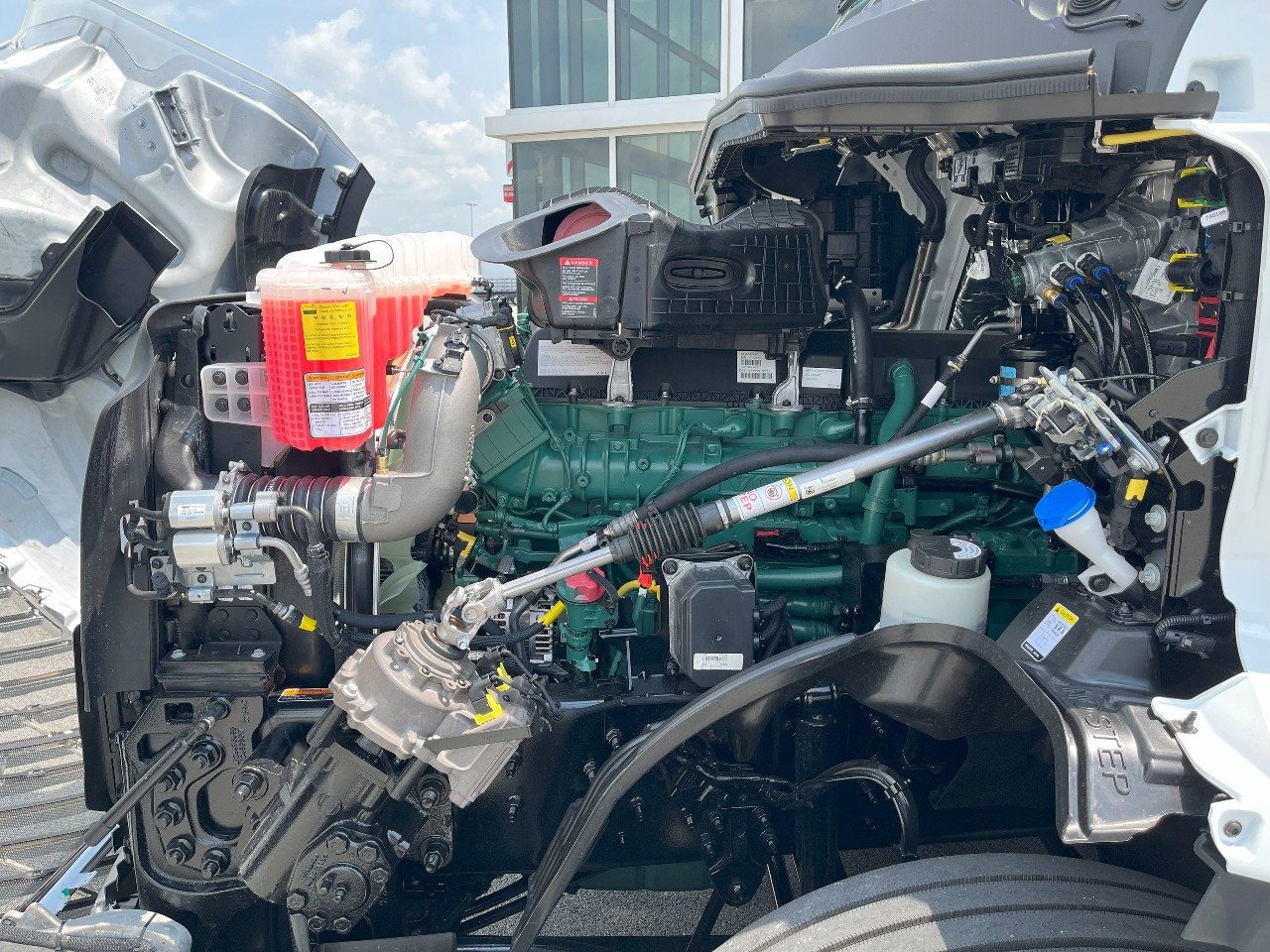 2026 Volvo - image 20