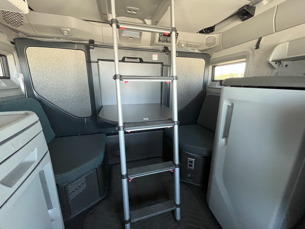 2026 Volvo - image 16