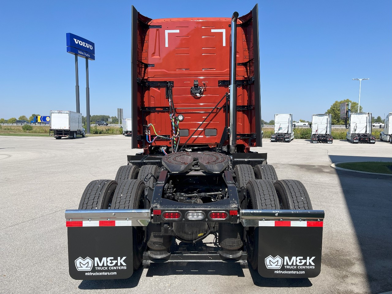 2026 Volvo - image 6