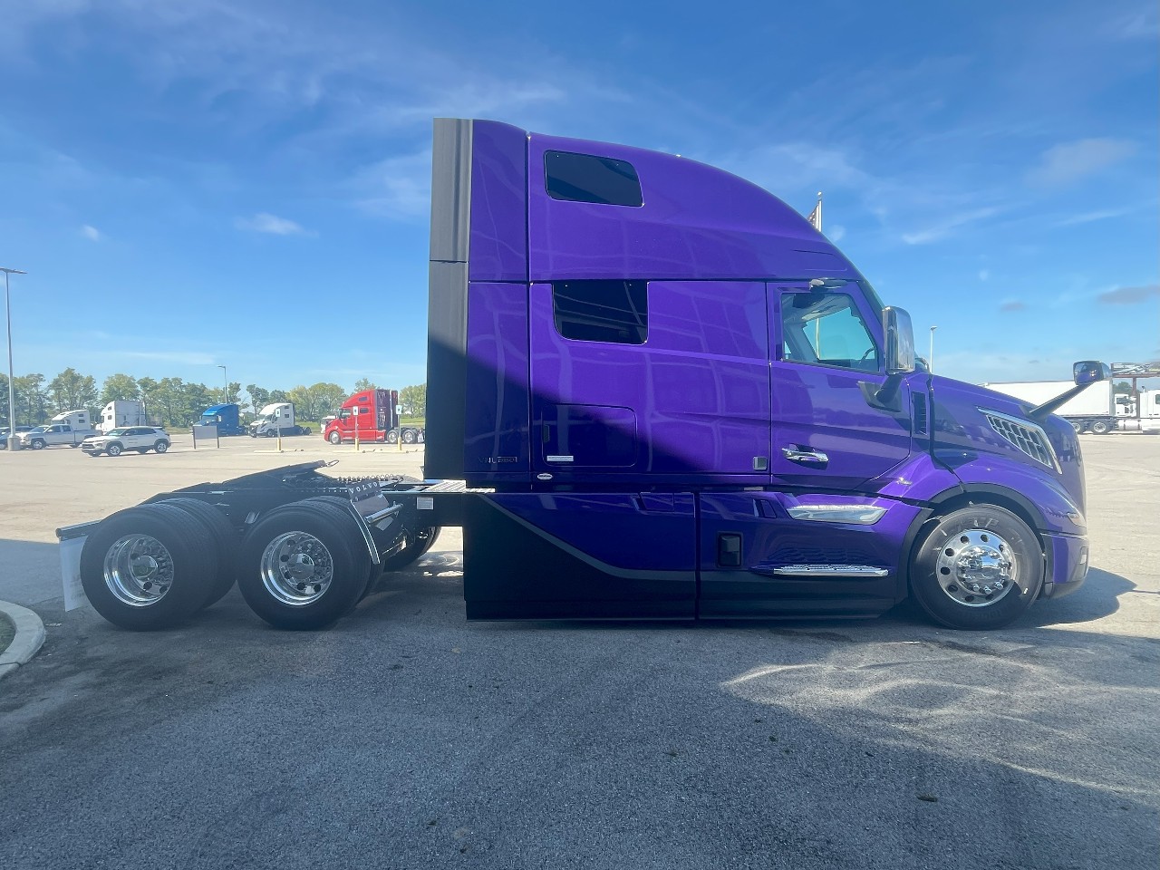 2026 Volvo - image 4