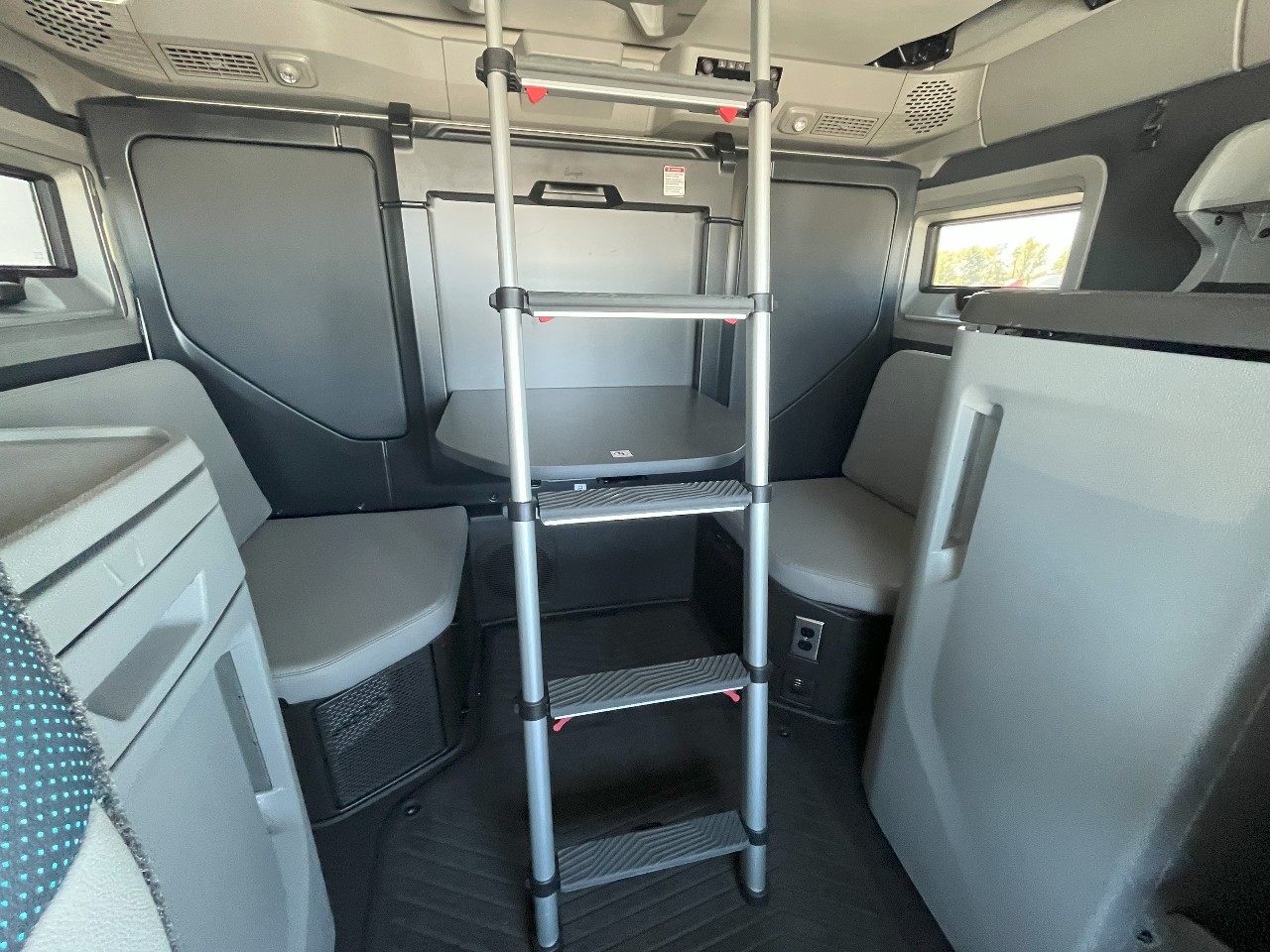 2026 Volvo - image 16