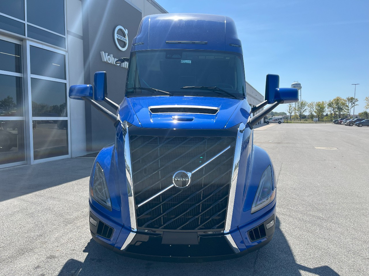 2026 Volvo - image 2