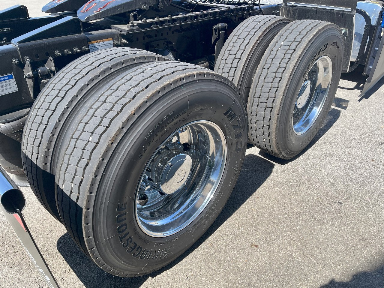 2026 Volvo - image 5