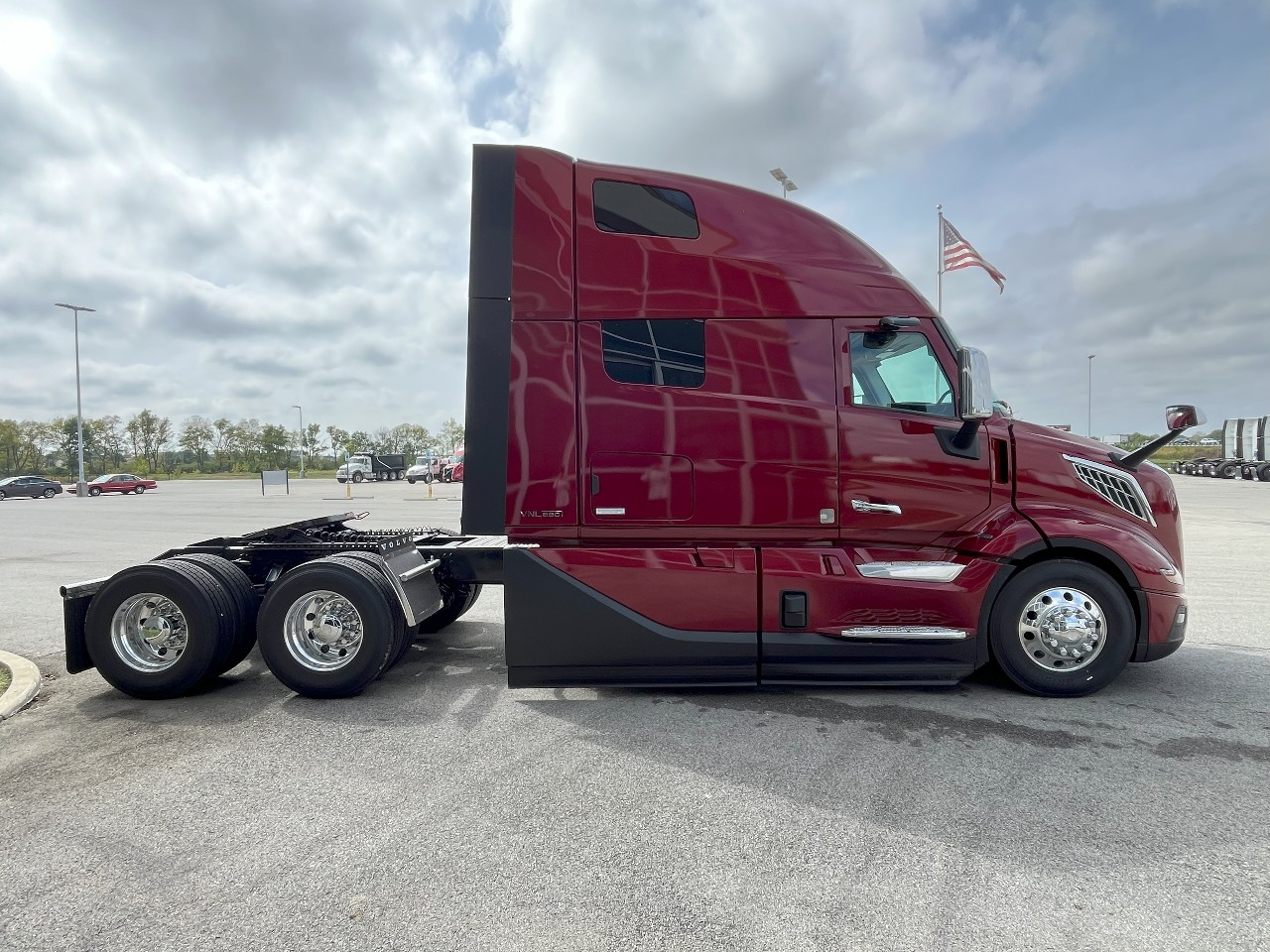 2026 Volvo - image 4