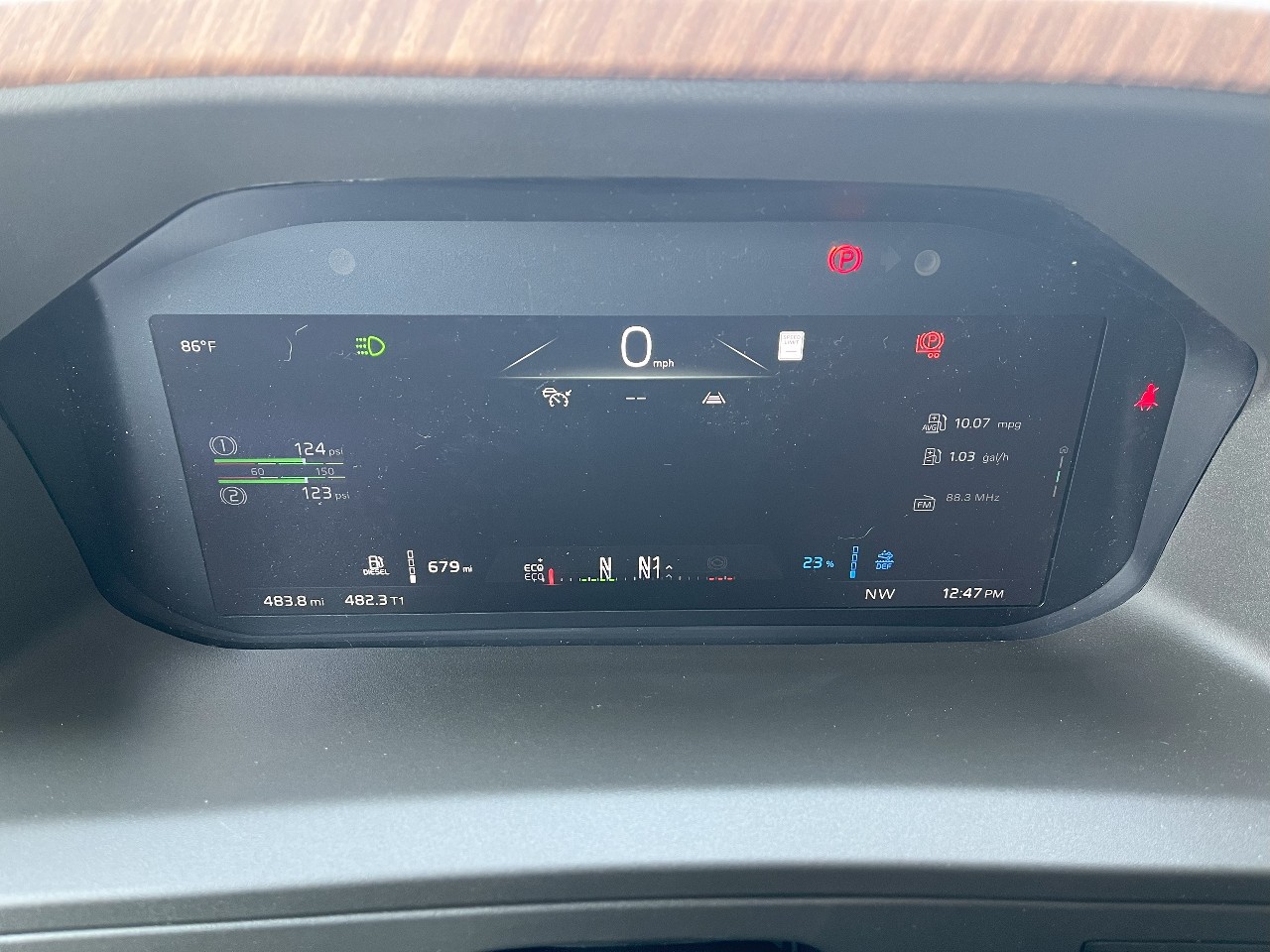 2026 Volvo - image 11