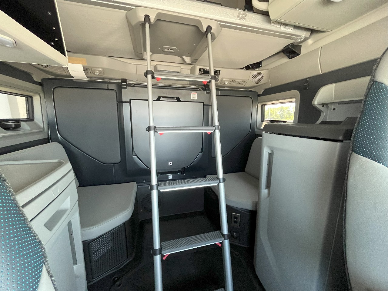 2026 Volvo - image 19