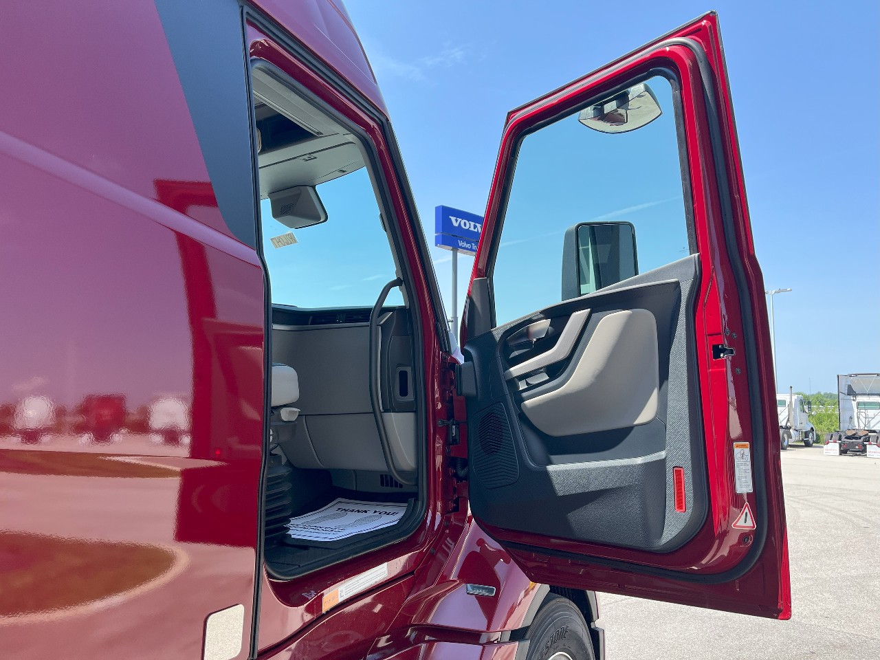 2026 Volvo - image 20