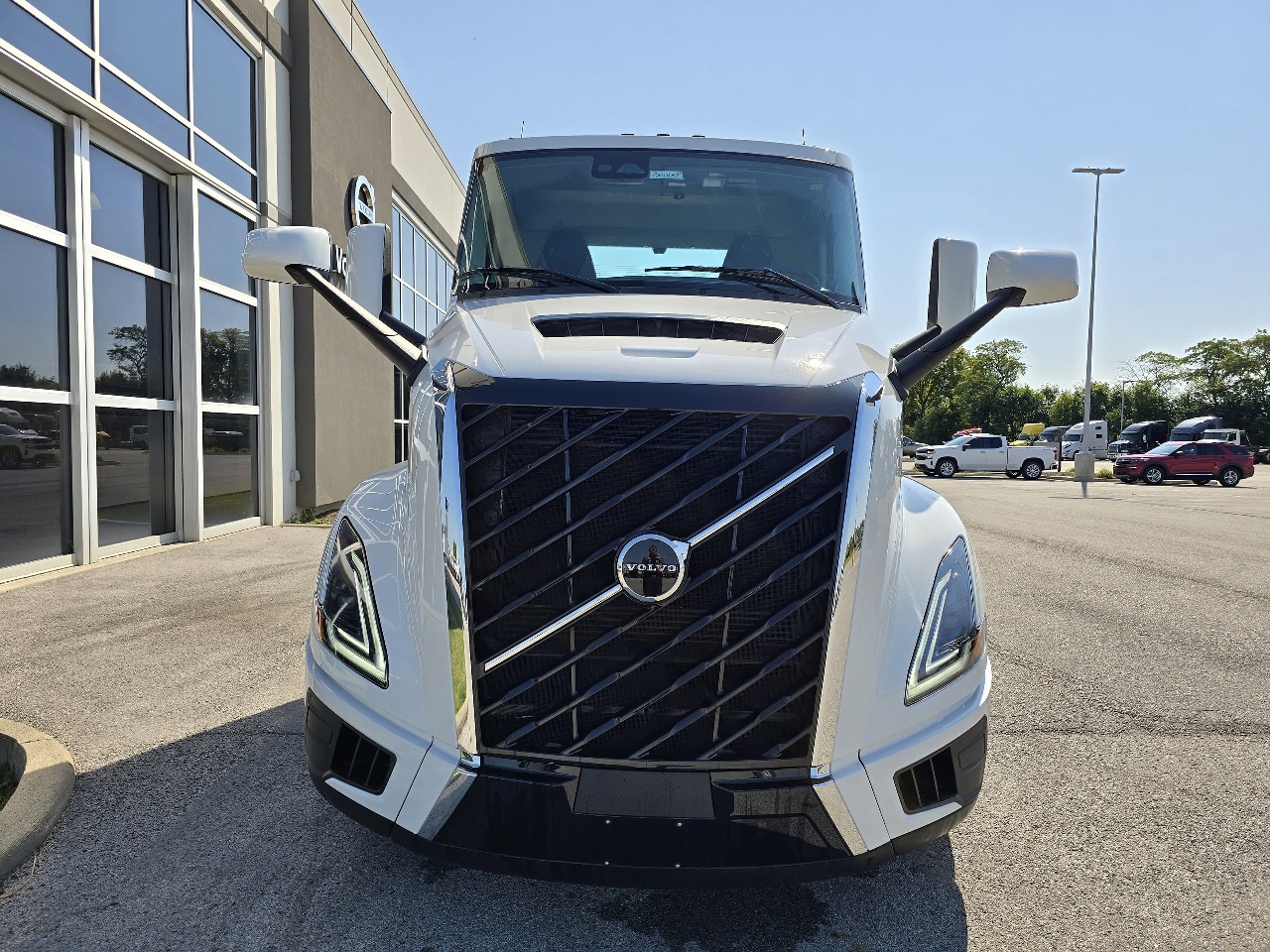 2026 Volvo - image 2