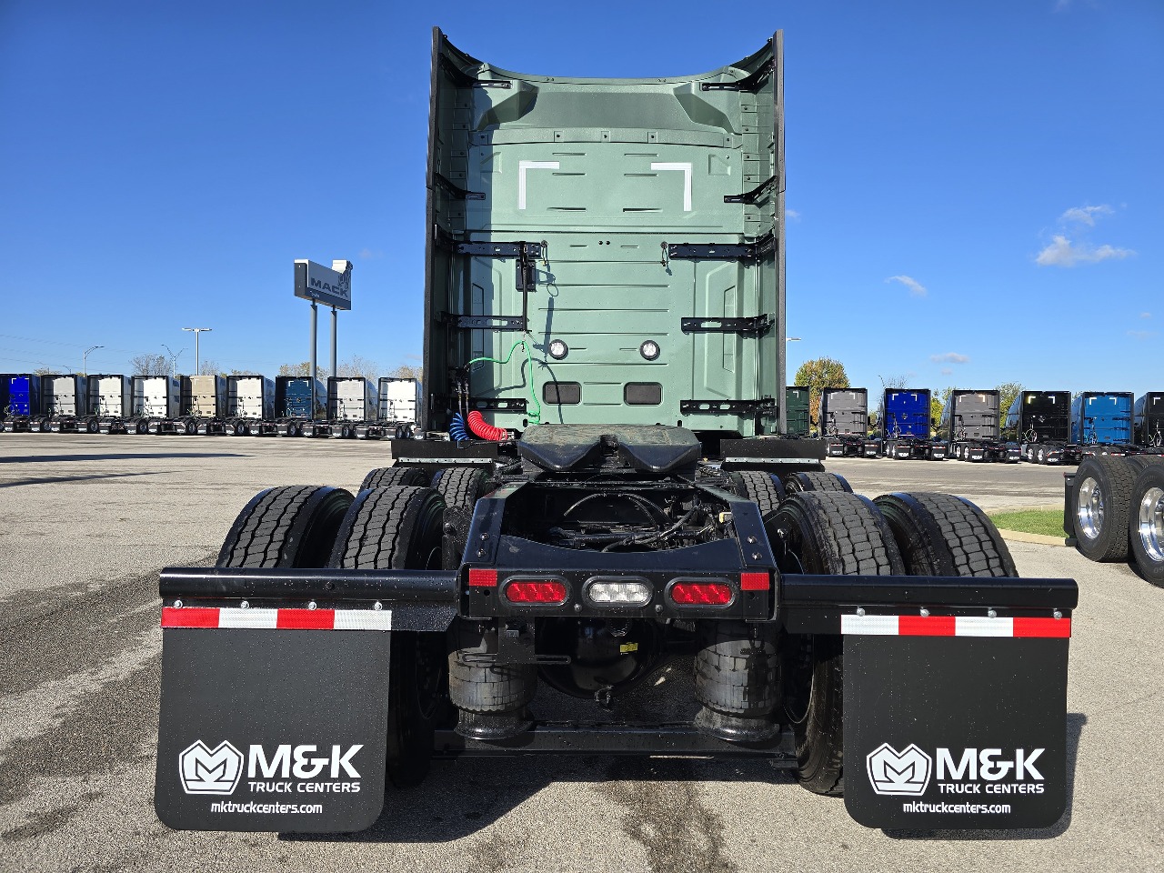 2026 Volvo - image 2