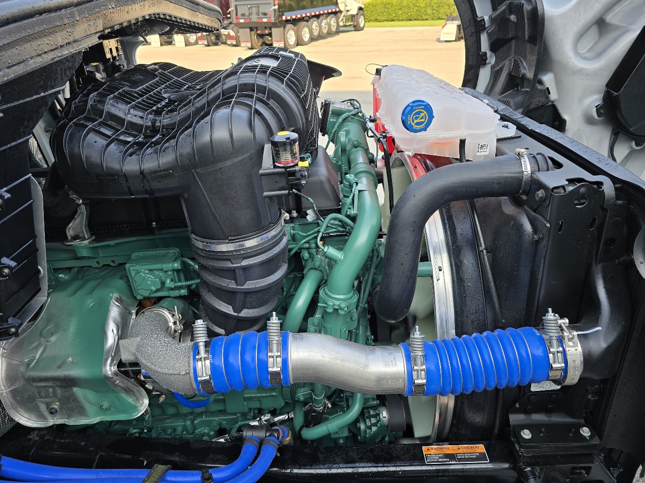 2026 Volvo - image 16