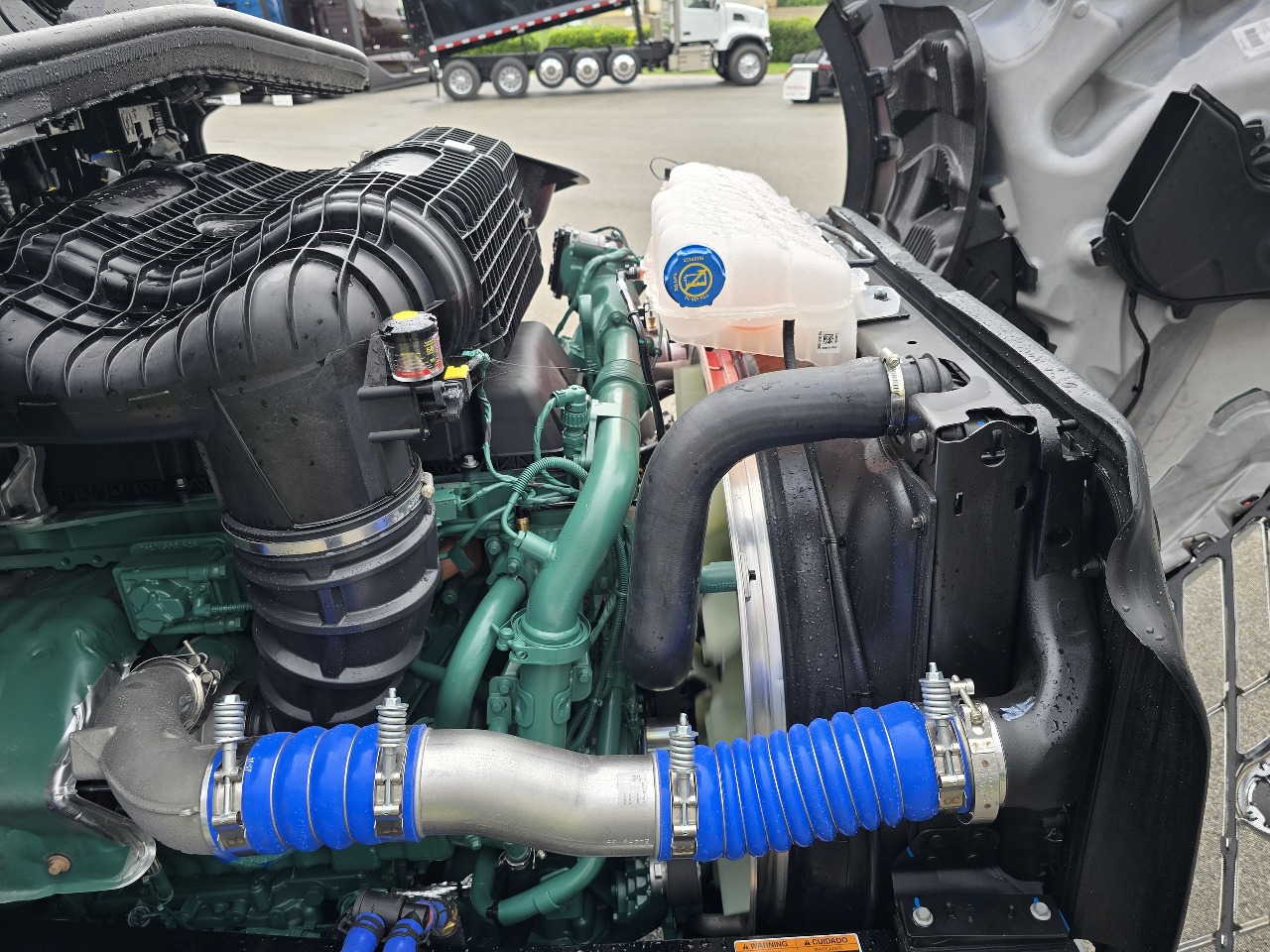 2026 Volvo - image 16