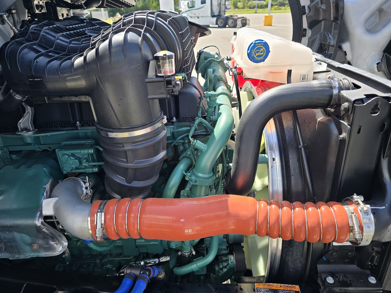 2026 Volvo - image 16