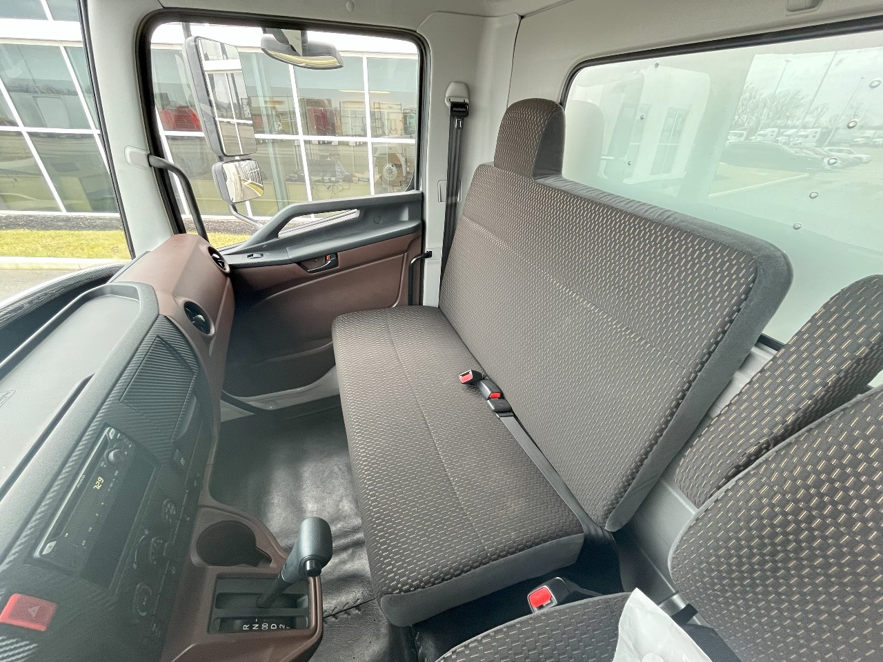 2025 Hino - image 14