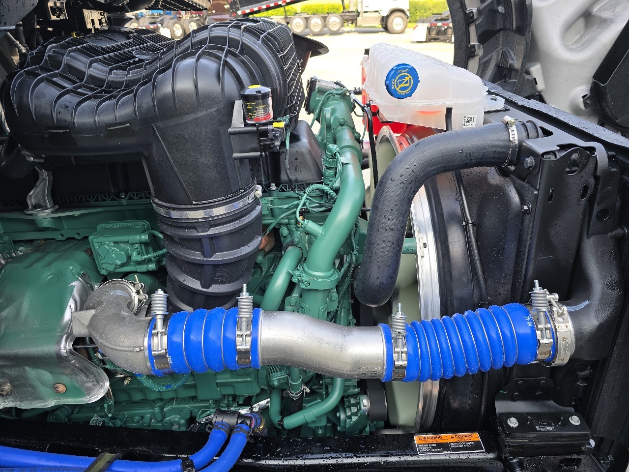 2026 Volvo - image 17