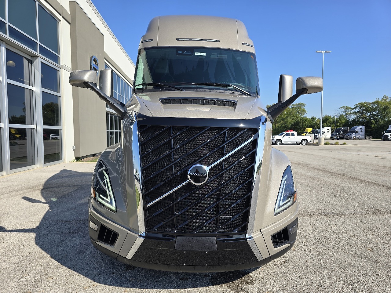 2026 Volvo - image 2