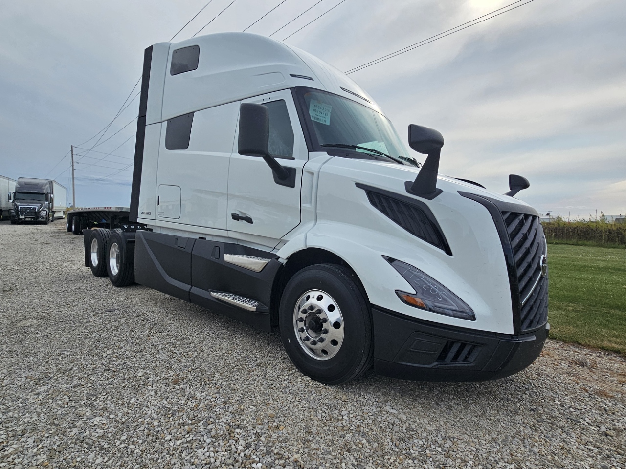 2026 Volvo - image 6