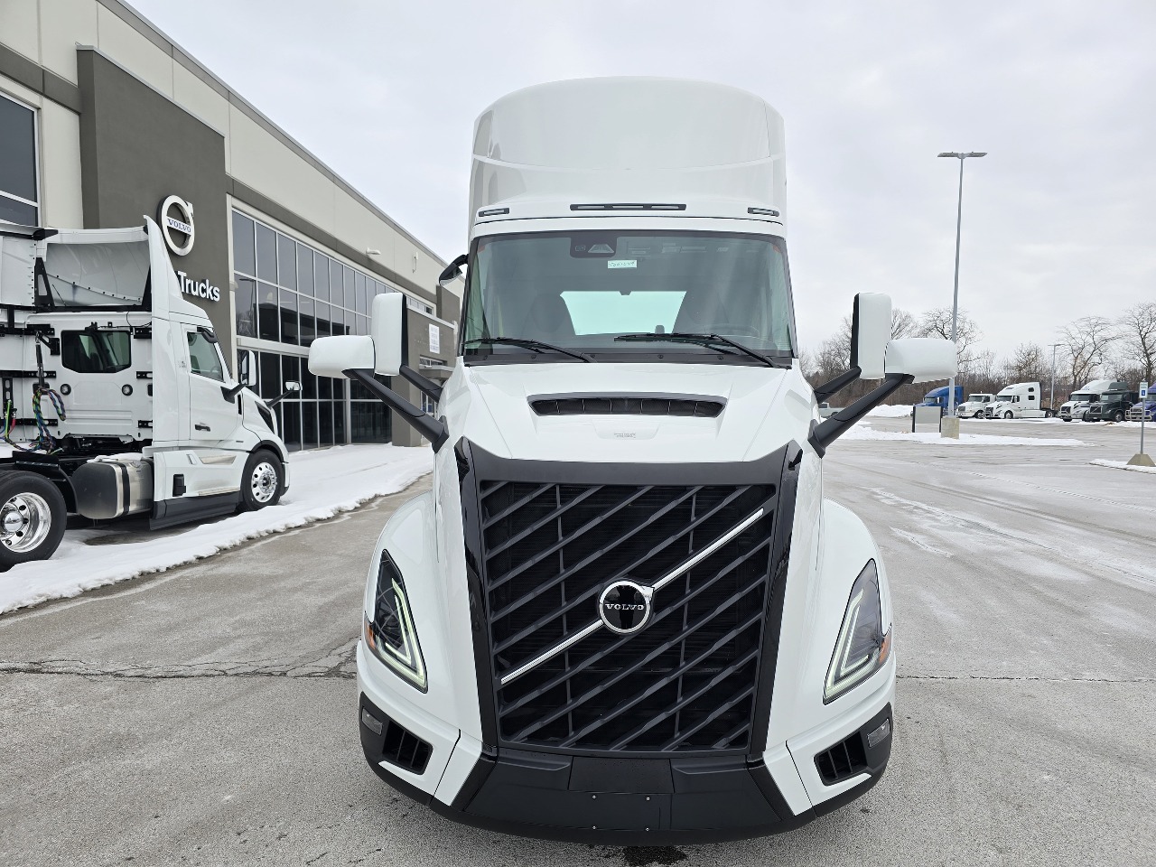 2026 Volvo - image 2