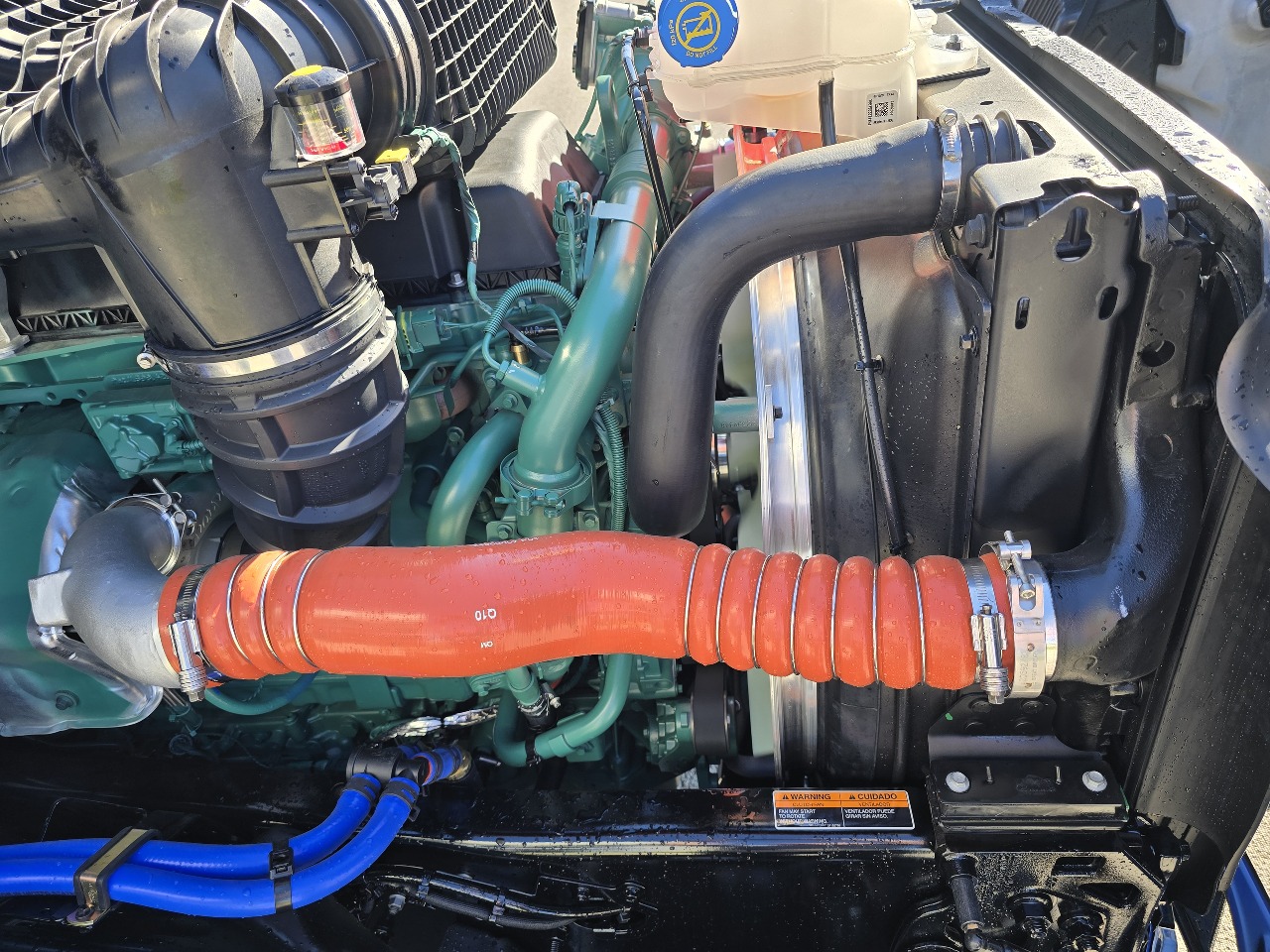 2026 Volvo - image 14