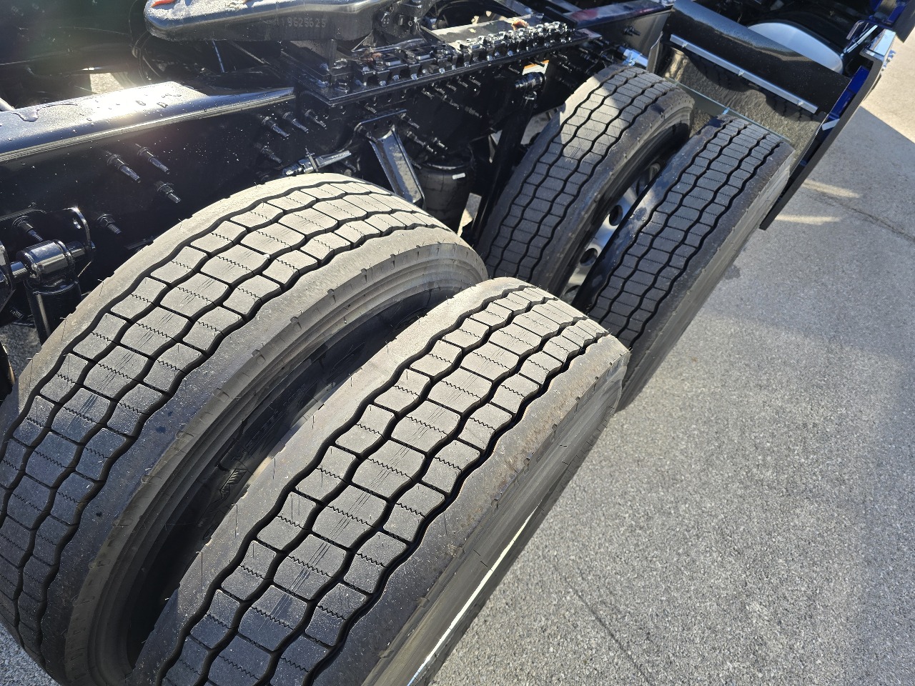 2026 Volvo - image 16