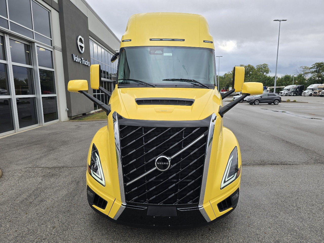 2026 Volvo - image 2