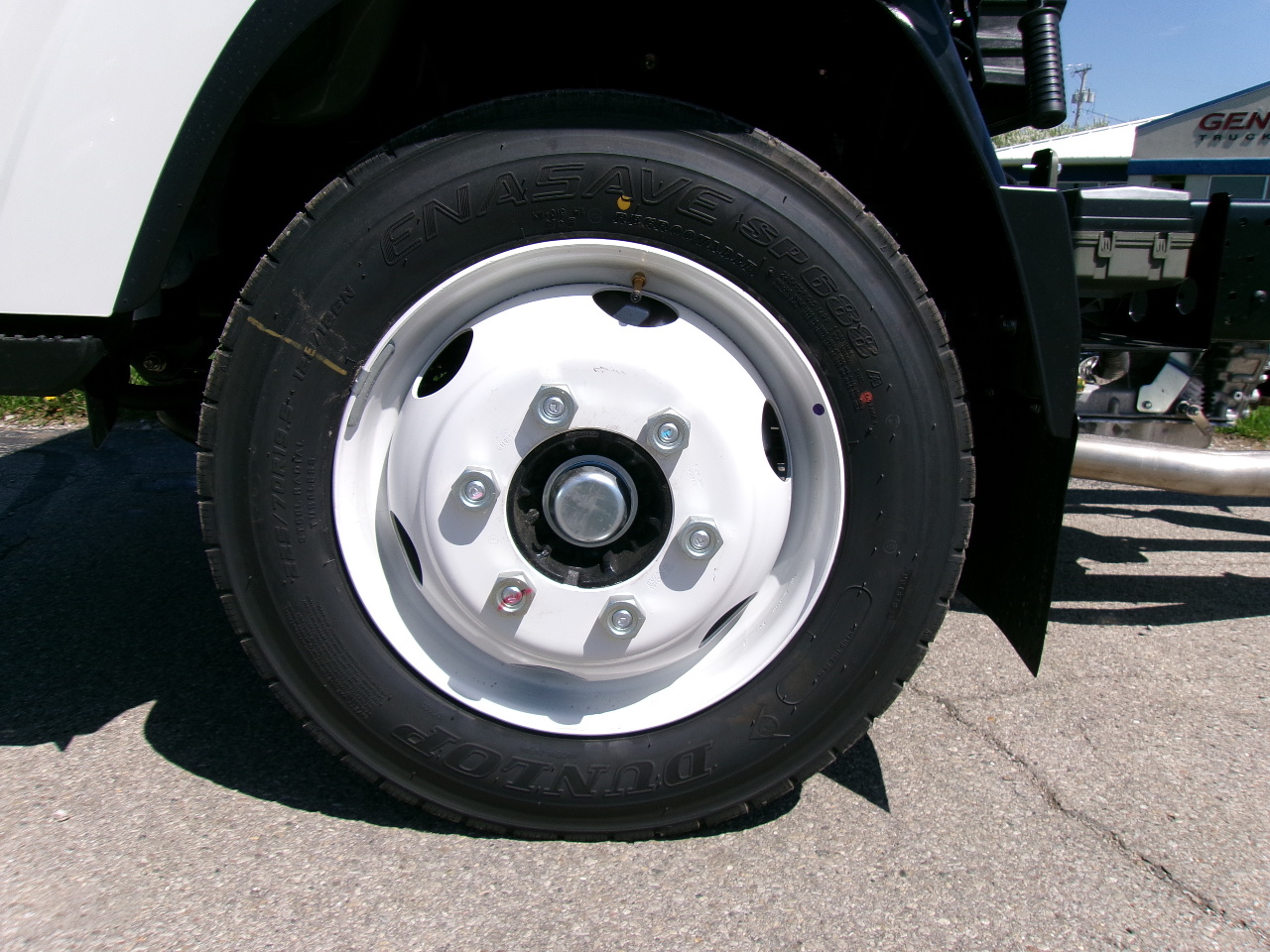 2026 Isuzu - image 10