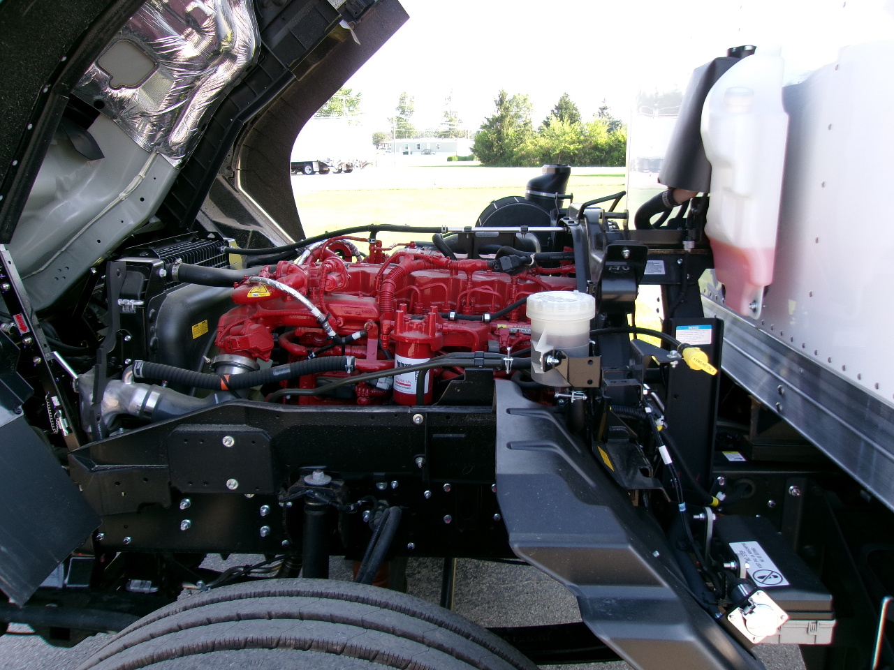 2026 Isuzu - image 11