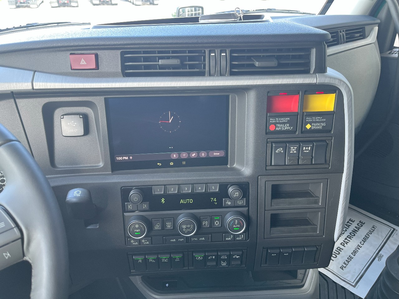 2026 Volvo - image 12