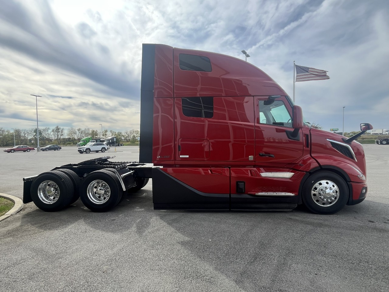 2026 Volvo - image 4